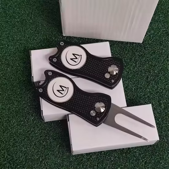 Hochwertiger, hart emaillierter Golfballmarker aus Metall, abnehmbarer Golfballmarker mit individuellem Logo